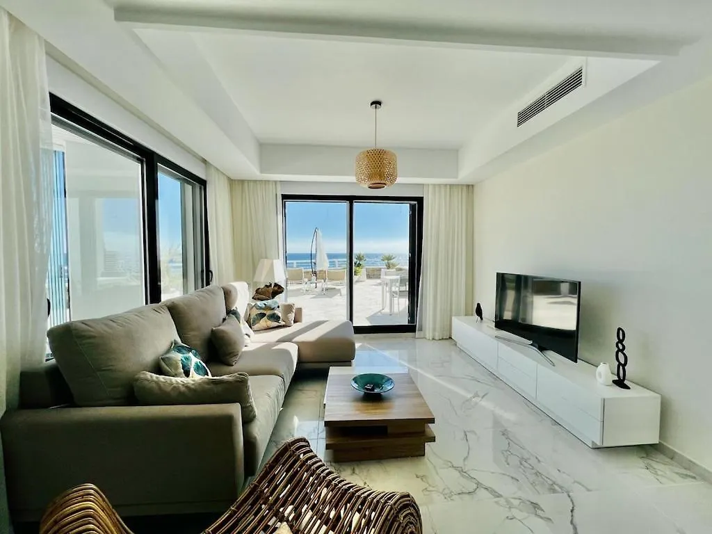 Primera Linea Con Espectaculares Y Panoramicas Vistas Bahia de Casares Apartment