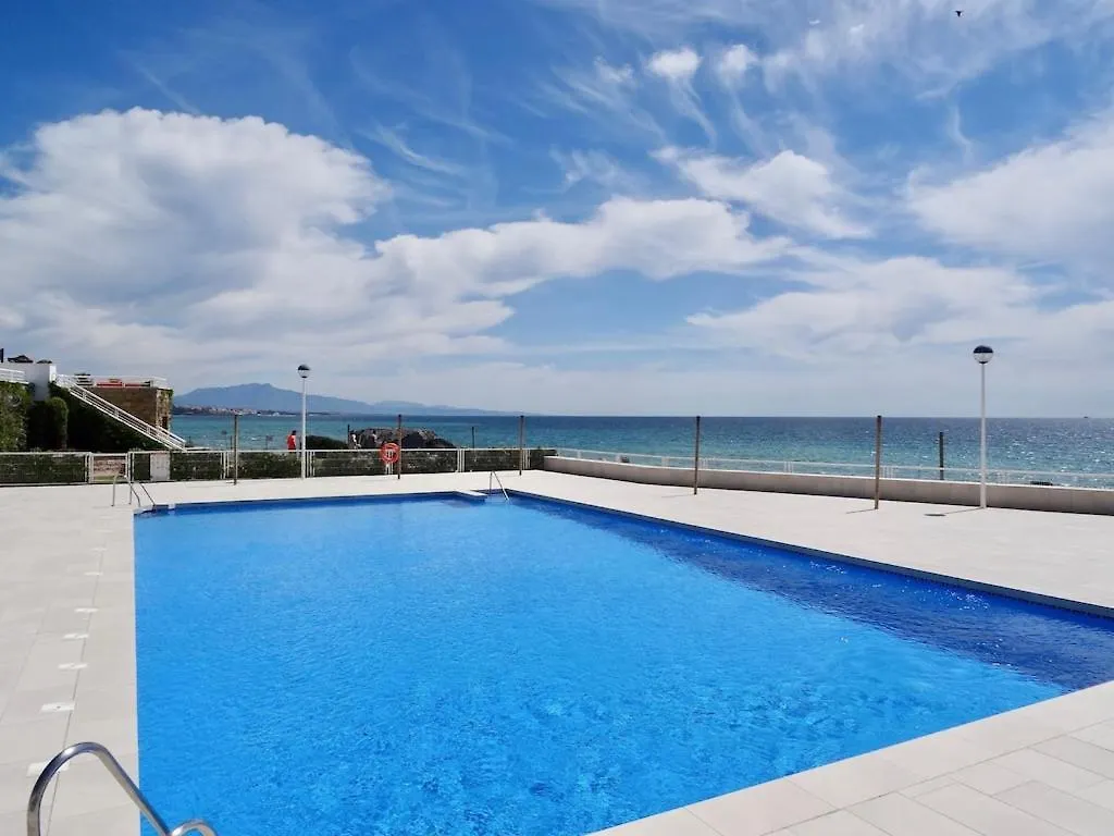 Primera Linea Con Espectaculares Y Panoramicas Vistas Bahia de Casares شقة